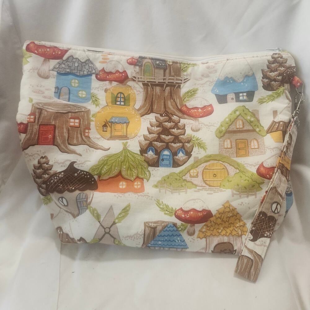 Gnome Project Bag 14x10x5 Zippered Hand Strap  Flat Bottom Houses Pine Cones B35